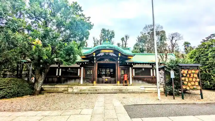 白金氷川神社の本殿・本堂