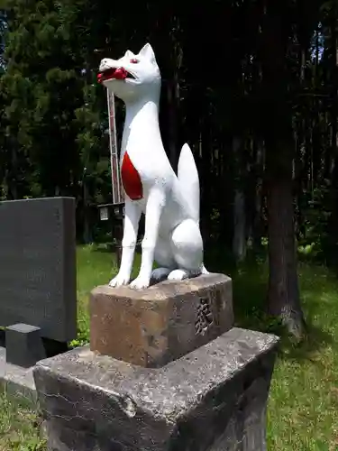 後藤野稲荷神社の狛犬