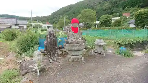 天然寺の地蔵