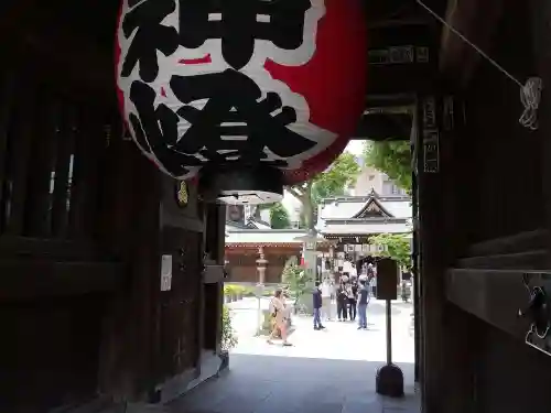 櫛田神社の山門