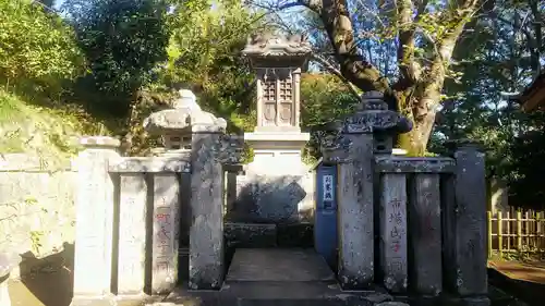 敷島神社の末社