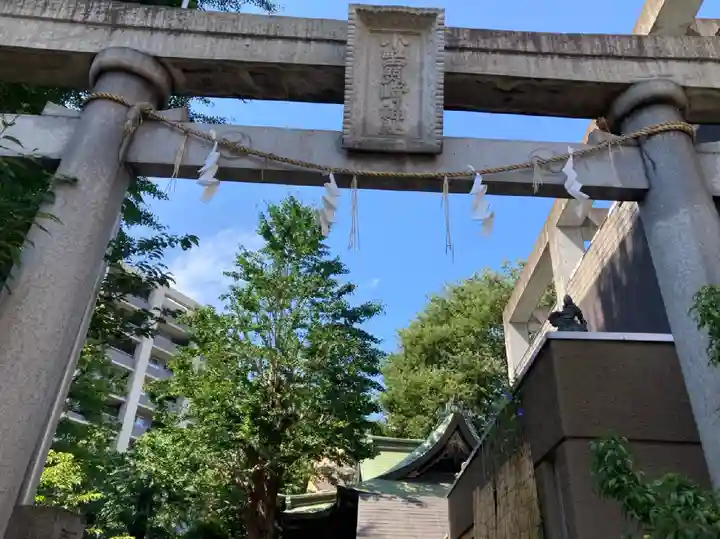 小野照崎神社の鳥居