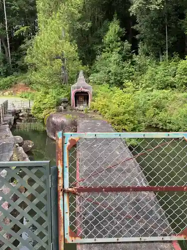 高徳寺の庭園