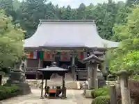 宝珠山 立石寺の本殿・本堂