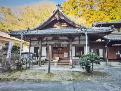菅生山 大宝寺の本殿・本堂