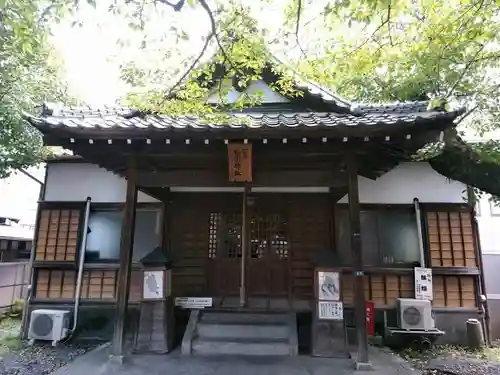 一加番稲荷神社の本殿