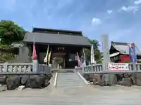 埼玉厄除け開運大師・龍泉寺(切り絵御朱印発祥の寺)の山門・神門