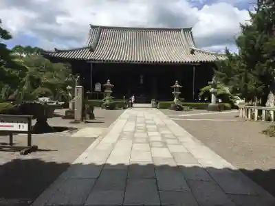 道成寺の本殿・本堂