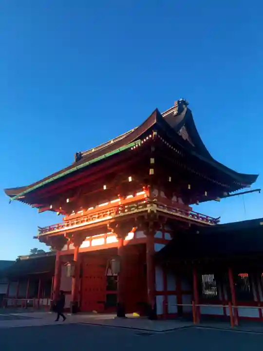 伏見稲荷大社の山門・神門