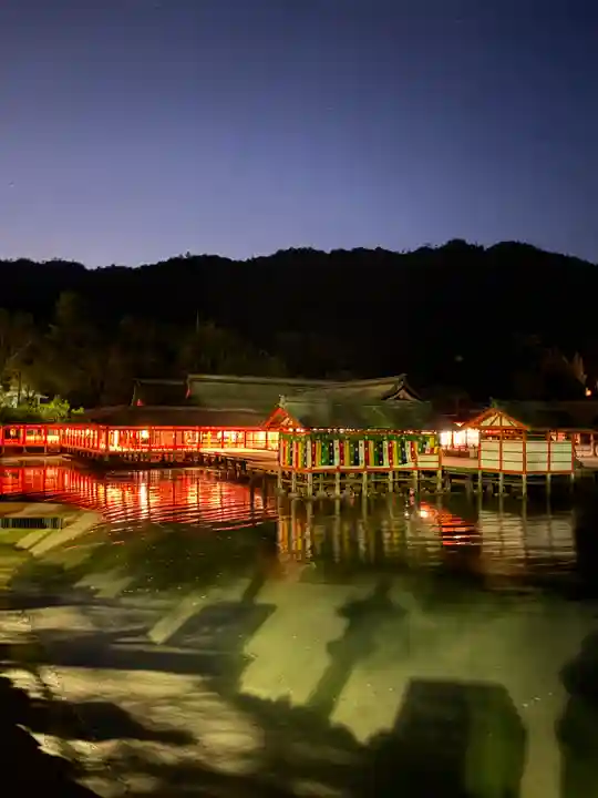厳島神社(広島県)