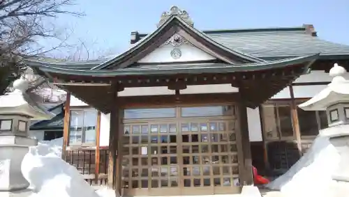 薬師神社の本殿