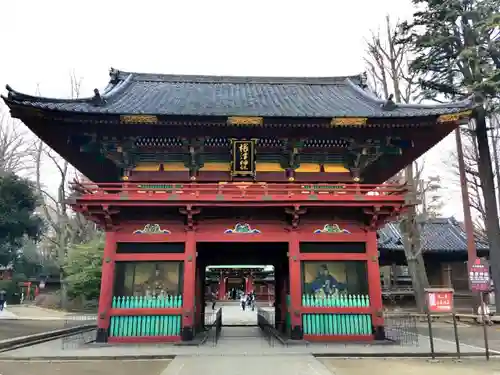 根津神社の山門・神門