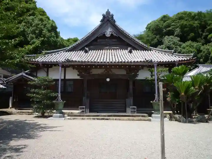 西念寺の本殿・本堂