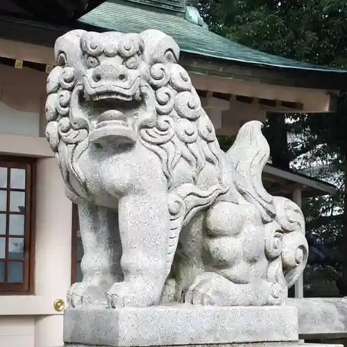 尾陽神社の狛犬