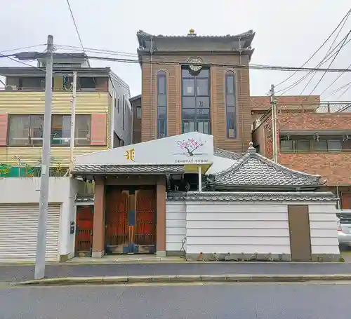 名古屋教会の本殿・本堂