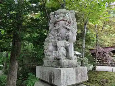 遠軽神社の狛犬