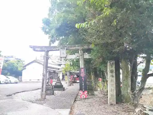 本宮神社の鳥居