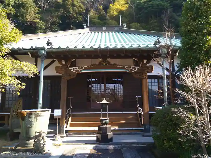 東林寺の本殿・本堂