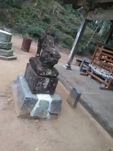 糸島市宇美八幡宮の狛犬