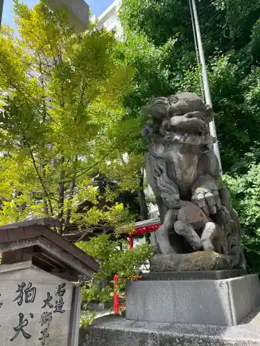 東神奈川熊野神社の{uncategorized: "未分類", other: "その他", undefined: "問題あり", building: "その他建物", grave: "お墓", sacred_gate: "鳥居", guardian: "狛犬", statue: "像", buddha: "仏像", history: "歴史", nature: "自然", garden: "庭園", animal: "動物", pagoda: "塔", temizu: "手水舎", mountain_gate: "山門・神門", sanctuary: "本殿・本堂", subordinate: "末社・摂社", art: "芸術", scenery: "景色", jizo: "地蔵", ema: "絵馬", goshuin: "御朱印", omikuji: "おみくじ", items: "授与品その他", amulet: "お守り", goshuincho: "御朱印帳", eats: "食事", festival: "お祭り", votive_dance: "神楽", shichigosan: "七五三参", wedding: "結婚式", experience: "体験その他", initially: "初詣", around: "周辺", anti_infection: "感染症対策"}