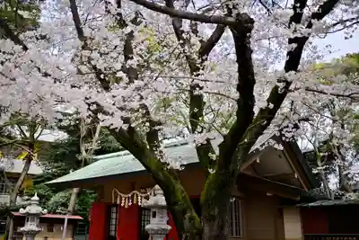 前原御嶽神社の本殿・本堂