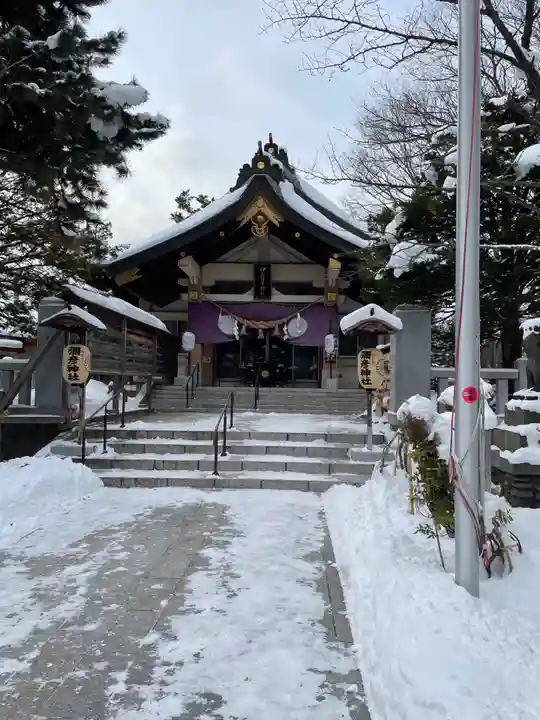 彌彦神社 (伊夜日子神社)の本殿・本堂