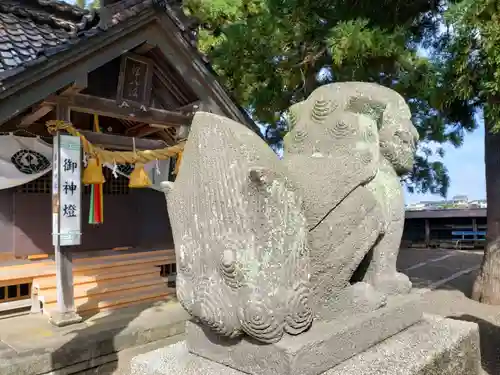 藤巻神社の狛犬