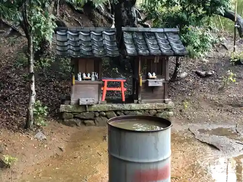 走田神社の末社