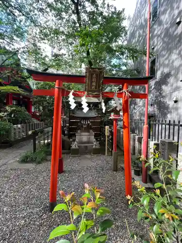 三田春日神社の末社