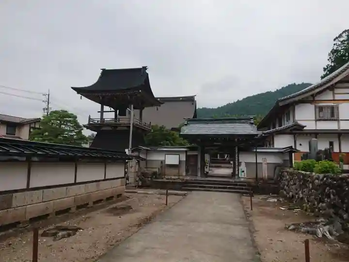 慈恩護国禅寺の山門・神門