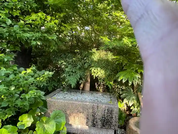 鉄道神社の手水舎