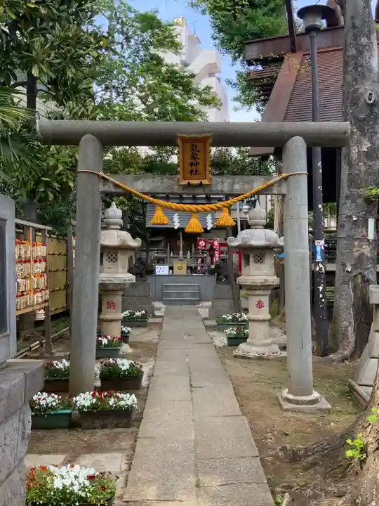高円寺氷川神社の鳥居