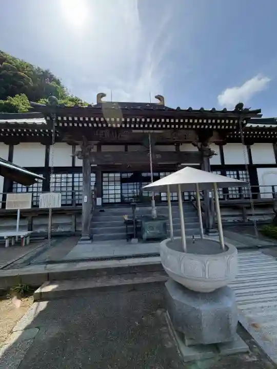 最明寺の{uncategorized: "未分類", other: "その他", undefined: "問題あり", building: "その他建物", grave: "お墓", sacred_gate: "鳥居", guardian: "狛犬", statue: "像", buddha: "仏像", history: "歴史", nature: "自然", garden: "庭園", animal: "動物", pagoda: "塔", temizu: "手水舎", mountain_gate: "山門・神門", sanctuary: "本殿・本堂", subordinate: "末社・摂社", art: "芸術", scenery: "景色", jizo: "地蔵", ema: "絵馬", goshuin: "御朱印", omikuji: "おみくじ", items: "授与品その他", amulet: "お守り", goshuincho: "御朱印帳", eats: "食事", festival: "お祭り", votive_dance: "神楽", shichigosan: "七五三参", wedding: "結婚式", experience: "体験その他", initially: "初詣", around: "周辺", anti_infection: "感染症対策"}