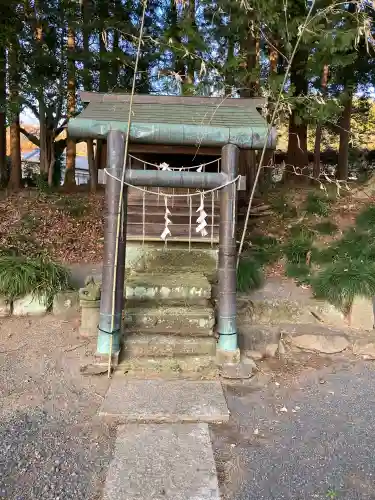 鹿島神社の{uncategorized: "未分類", other: "その他", undefined: "問題あり", building: "その他建物", grave: "お墓", sacred_gate: "鳥居", guardian: "狛犬", statue: "像", buddha: "仏像", history: "歴史", nature: "自然", garden: "庭園", animal: "動物", pagoda: "塔", temizu: "手水舎", mountain_gate: "山門・神門", sanctuary: "本殿・本堂", subordinate: "末社・摂社", art: "芸術", scenery: "景色", jizo: "地蔵", ema: "絵馬", goshuin: "御朱印", omikuji: "おみくじ", items: "授与品その他", amulet: "お守り", goshuincho: "御朱印帳", eats: "食事", festival: "お祭り", votive_dance: "神楽", shichigosan: "七五三参", wedding: "結婚式", experience: "体験その他", initially: "初詣", around: "周辺", anti_infection: "感染症対策"}