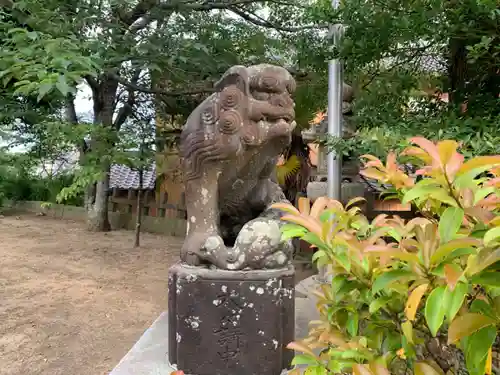 八重垣神社の狛犬