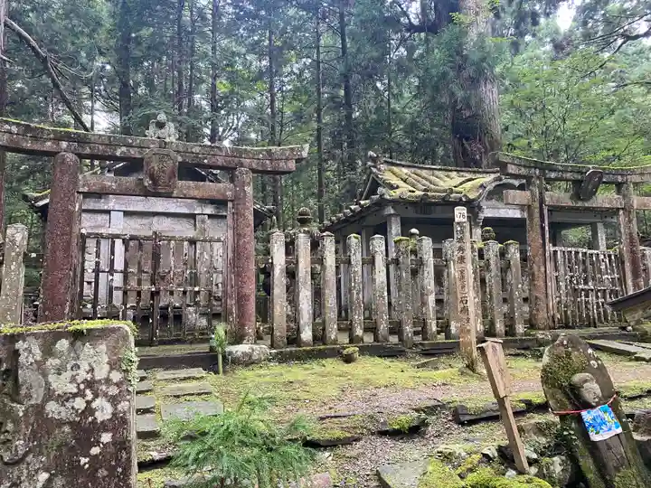 高野山金剛峯寺奥の院(和歌山県)