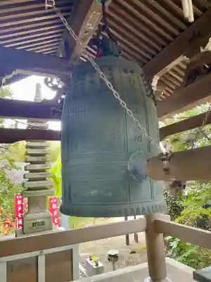 徳蔵院の{uncategorized: "未分類", other: "その他", undefined: "問題あり", building: "その他建物", grave: "お墓", sacred_gate: "鳥居", guardian: "狛犬", statue: "像", buddha: "仏像", history: "歴史", nature: "自然", garden: "庭園", animal: "動物", pagoda: "塔", temizu: "手水舎", mountain_gate: "山門・神門", sanctuary: "本殿・本堂", subordinate: "末社・摂社", art: "芸術", scenery: "景色", jizo: "地蔵", ema: "絵馬", goshuin: "御朱印", omikuji: "おみくじ", items: "授与品その他", amulet: "お守り", goshuincho: "御朱印帳", eats: "食事", festival: "お祭り", votive_dance: "神楽", shichigosan: "七五三参", wedding: "結婚式", experience: "体験その他", initially: "初詣", around: "周辺", anti_infection: "感染症対策"}
