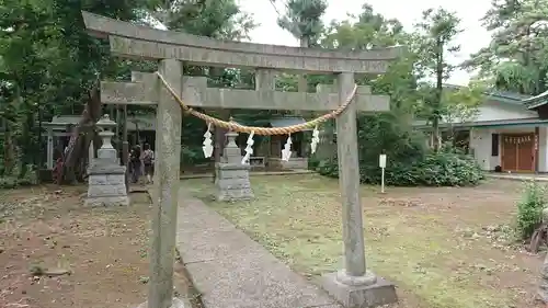 下高井戸八幡神社の末社・摂社