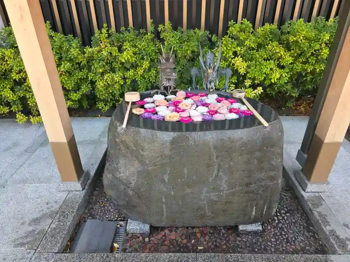 駒込妙義神社の{uncategorized: "未分類", other: "その他", undefined: "問題あり", building: "その他建物", grave: "お墓", sacred_gate: "鳥居", guardian: "狛犬", statue: "像", buddha: "仏像", history: "歴史", nature: "自然", garden: "庭園", animal: "動物", pagoda: "塔", temizu: "手水舎", mountain_gate: "山門・神門", sanctuary: "本殿・本堂", subordinate: "末社・摂社", art: "芸術", scenery: "景色", jizo: "地蔵", ema: "絵馬", goshuin: "御朱印", omikuji: "おみくじ", items: "授与品その他", amulet: "お守り", goshuincho: "御朱印帳", eats: "食事", festival: "お祭り", votive_dance: "神楽", shichigosan: "七五三参", wedding: "結婚式", experience: "体験その他", initially: "初詣", around: "周辺", anti_infection: "感染症対策"}