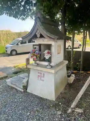 心鏡寺の{uncategorized: "未分類", other: "その他", undefined: "問題あり", building: "その他建物", grave: "お墓", sacred_gate: "鳥居", guardian: "狛犬", statue: "像", buddha: "仏像", history: "歴史", nature: "自然", garden: "庭園", animal: "動物", pagoda: "塔", temizu: "手水舎", mountain_gate: "山門・神門", sanctuary: "本殿・本堂", subordinate: "末社・摂社", art: "芸術", scenery: "景色", jizo: "地蔵", ema: "絵馬", goshuin: "御朱印", omikuji: "おみくじ", items: "授与品その他", amulet: "お守り", goshuincho: "御朱印帳", eats: "食事", festival: "お祭り", votive_dance: "神楽", shichigosan: "七五三参", wedding: "結婚式", experience: "体験その他", initially: "初詣", around: "周辺", anti_infection: "感染症対策"}