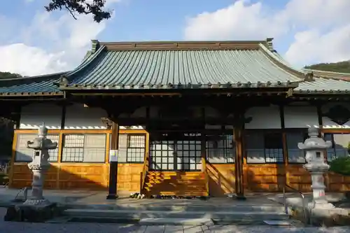 明鏡山龍雲寺の本殿