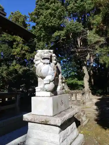 莫越山神社の狛犬