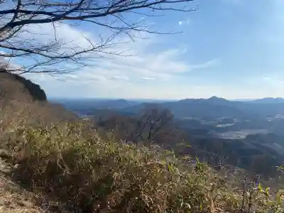 密嶽神社の{uncategorized: "未分類", other: "その他", undefined: "問題あり", building: "その他建物", grave: "お墓", sacred_gate: "鳥居", guardian: "狛犬", statue: "像", buddha: "仏像", history: "歴史", nature: "自然", garden: "庭園", animal: "動物", pagoda: "塔", temizu: "手水舎", mountain_gate: "山門・神門", sanctuary: "本殿・本堂", subordinate: "末社・摂社", art: "芸術", scenery: "景色", jizo: "地蔵", ema: "絵馬", goshuin: "御朱印", omikuji: "おみくじ", items: "授与品その他", amulet: "お守り", goshuincho: "御朱印帳", eats: "食事", festival: "お祭り", votive_dance: "神楽", shichigosan: "七五三参", wedding: "結婚式", experience: "体験その他", initially: "初詣", around: "周辺", anti_infection: "感染症対策"}