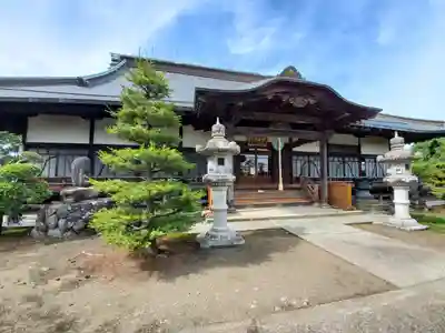 寶蔵寺の本殿・本堂