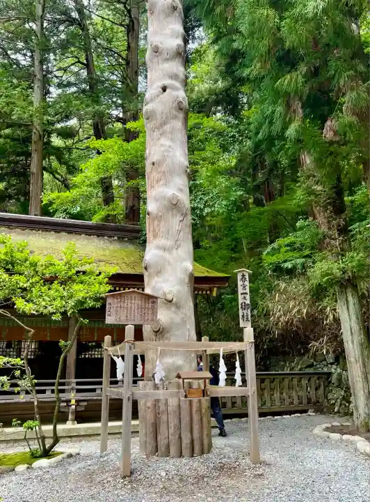 諏訪大社下社春宮(長野県)