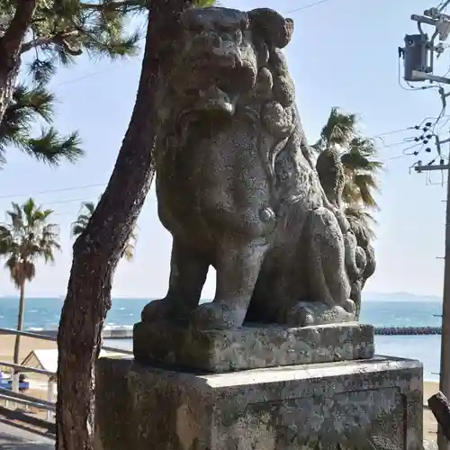 日間賀神社の狛犬