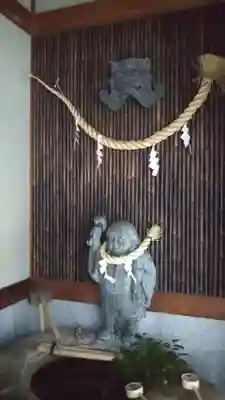 荒熊稲荷神社の手水舎