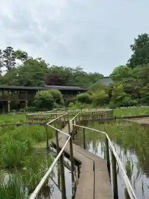 本土寺の{uncategorized: "未分類", other: "その他", undefined: "問題あり", building: "その他建物", grave: "お墓", sacred_gate: "鳥居", guardian: "狛犬", statue: "像", buddha: "仏像", history: "歴史", nature: "自然", garden: "庭園", animal: "動物", pagoda: "塔", temizu: "手水舎", mountain_gate: "山門・神門", sanctuary: "本殿・本堂", subordinate: "末社・摂社", art: "芸術", scenery: "景色", jizo: "地蔵", ema: "絵馬", goshuin: "御朱印", omikuji: "おみくじ", items: "授与品その他", amulet: "お守り", goshuincho: "御朱印帳", eats: "食事", festival: "お祭り", votive_dance: "神楽", shichigosan: "七五三参", wedding: "結婚式", experience: "体験その他", initially: "初詣", around: "周辺", anti_infection: "感染症対策"}