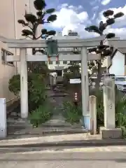 三狐神社の鳥居