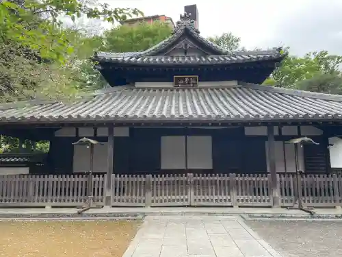 蓮馨寺の{uncategorized: "未分類", other: "その他", undefined: "問題あり", building: "その他建物", grave: "お墓", sacred_gate: "鳥居", guardian: "狛犬", statue: "像", buddha: "仏像", history: "歴史", nature: "自然", garden: "庭園", animal: "動物", pagoda: "塔", temizu: "手水舎", mountain_gate: "山門・神門", sanctuary: "本殿・本堂", subordinate: "末社・摂社", art: "芸術", scenery: "景色", jizo: "地蔵", ema: "絵馬", goshuin: "御朱印", omikuji: "おみくじ", items: "授与品その他", amulet: "お守り", goshuincho: "御朱印帳", eats: "食事", festival: "お祭り", votive_dance: "神楽", shichigosan: "七五三参", wedding: "結婚式", experience: "体験その他", initially: "初詣", around: "周辺", anti_infection: "感染症対策"}